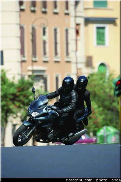 honda_1000_cbf_2006_012