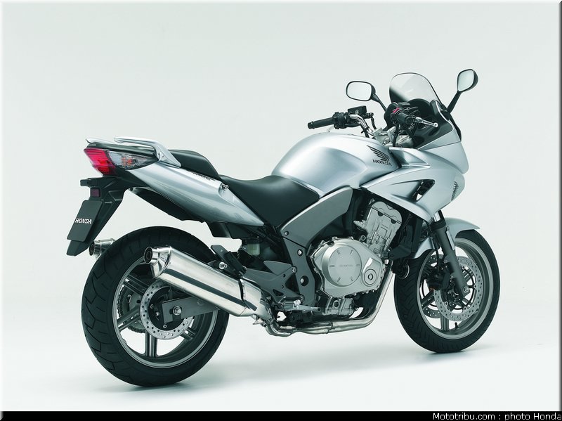honda_1000_cbf_2006_030