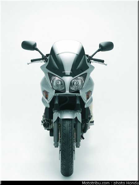 honda_1000_cbf_2006_036