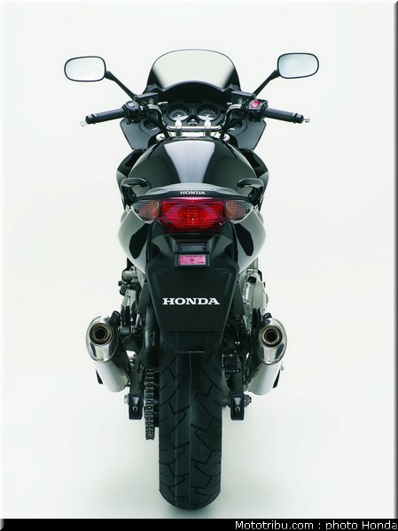 honda_1000_cbf_2006_037