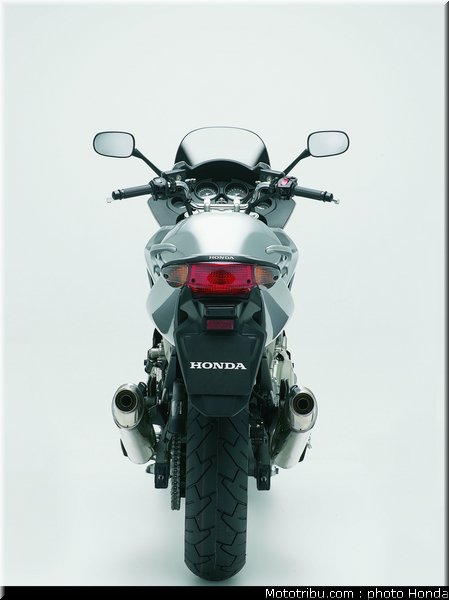 honda_1000_cbf_2006_041