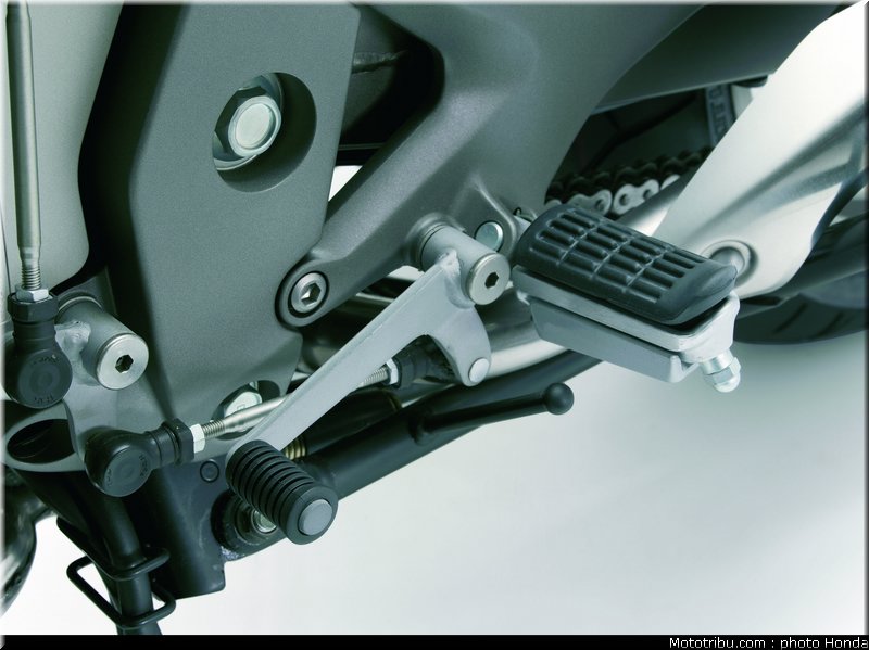 honda_1000_cbf_2006_054