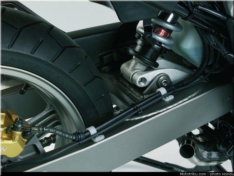 honda_1000_cbf_2006_056
