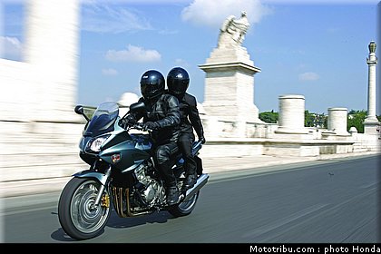honda_1000_cbf_2006_003.jpg