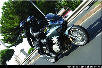 honda_1000_cbf_2006_005.jpg