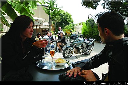 honda_1000_cbf_2006_007.jpg