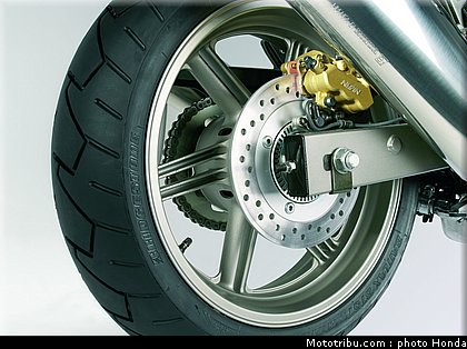 honda_1000_cbf_2006_059.jpg