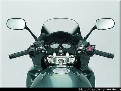 honda_1000_cbf_2006_061.jpg