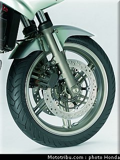 honda_1000_cbf_2006_066.jpg