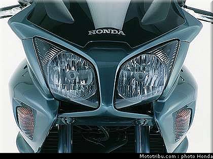 honda_1000_cbf_2006_028.jpg