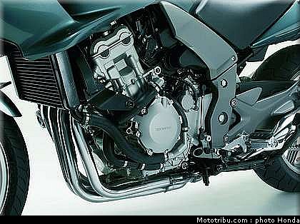honda_1000_cbf_2006_031.jpg