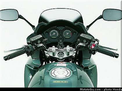 honda_1000_cbf_2006_034.jpg