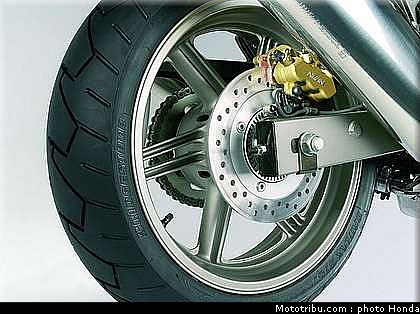 honda_1000_cbf_2006_042.jpg