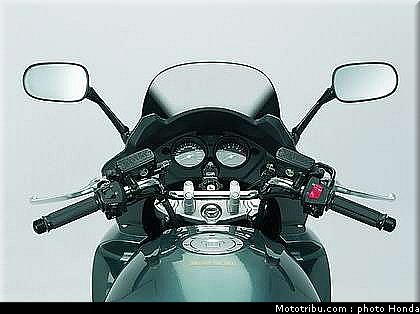 honda_1000_cbf_2006_045.jpg