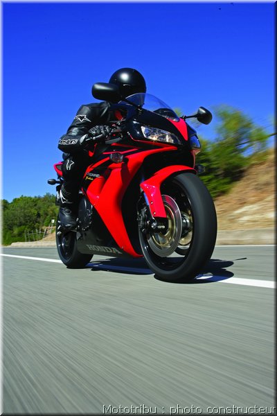 MOTO 