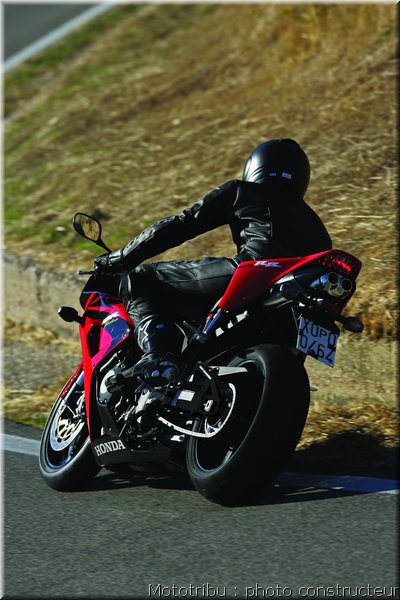 MOTO 