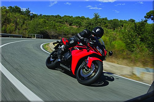 honda-1000cbr-2006-009.jpg