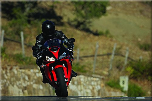 honda-1000cbr-2006-010.jpg