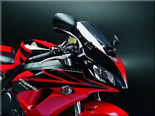 honda-1000cbr-2006-038.jpg