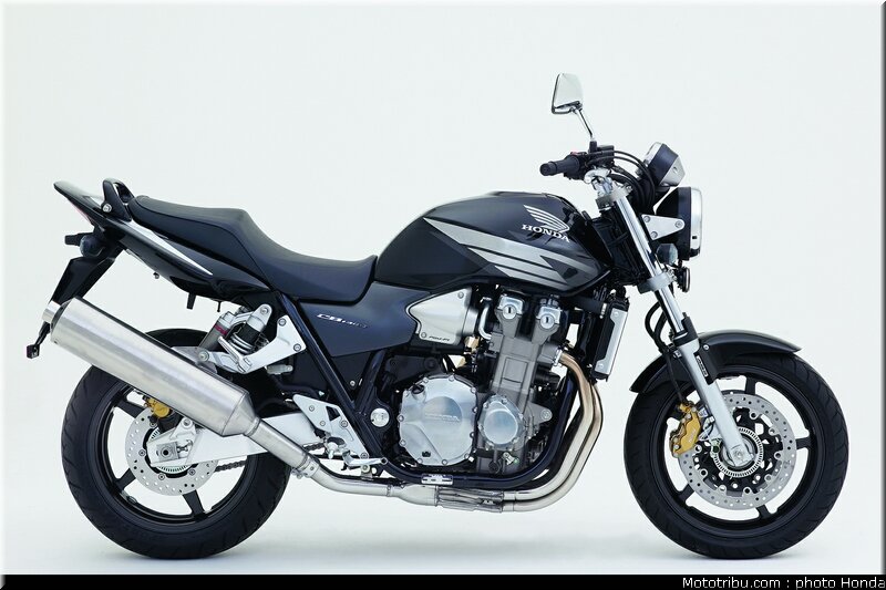 honda_cb1300_2006_1