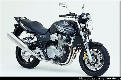 honda_cb1300_2006_4.jpg