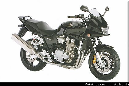 honda_cb1300s_2006_1.jpg