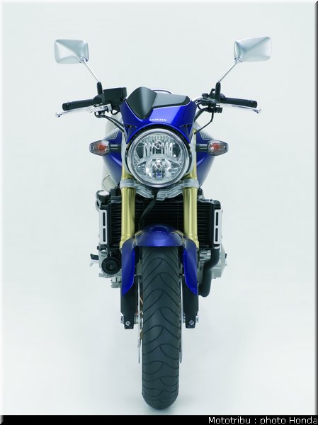 honda_600hornet_2006_014