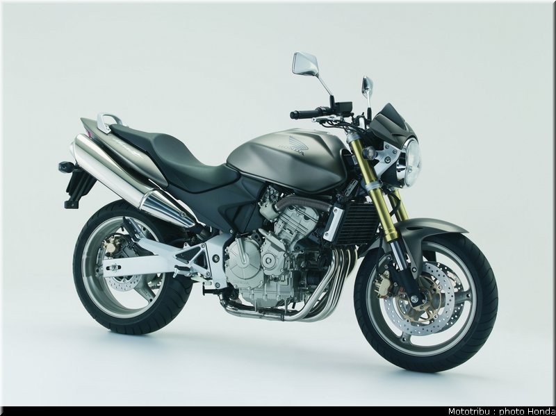 honda_600hornet_2006_022
