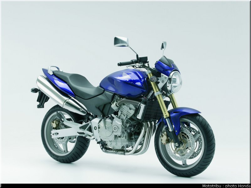 honda_600hornet_2006_024
