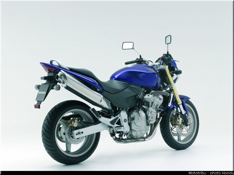 honda_600hornet_2006_025