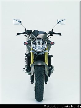 honda_600hornet_2006_013.jpg
