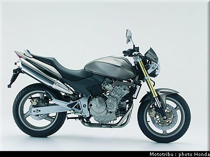 honda_600hornet_2006_018.jpg