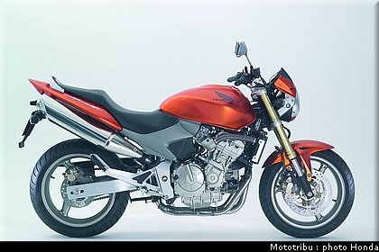 honda_600hornet_2006_020.jpg
