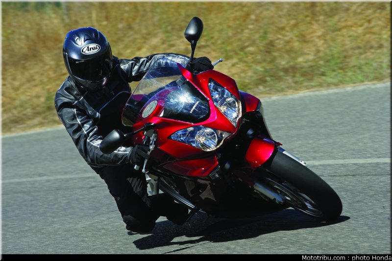 honda_800_vfr_2006_001