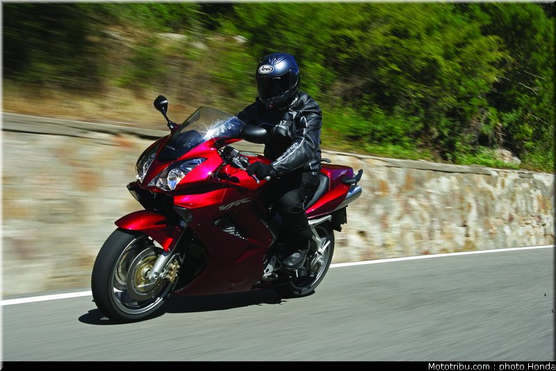 honda_800_vfr_2006_012