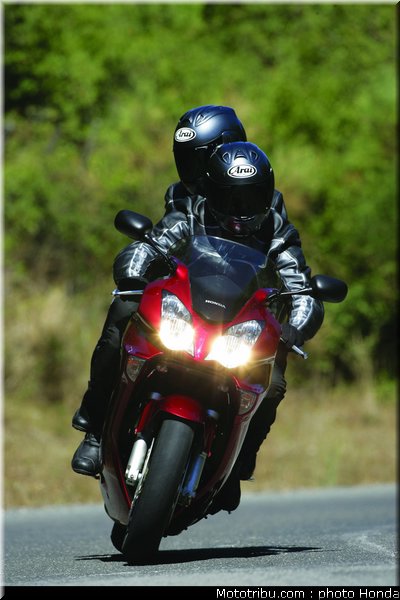 honda_800_vfr_2006_017