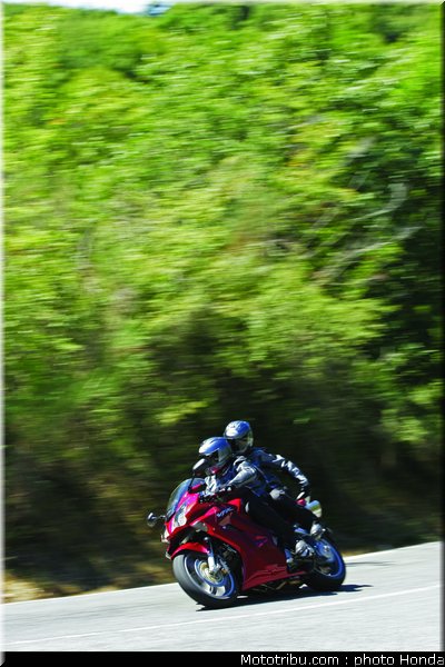 honda_800_vfr_2006_021