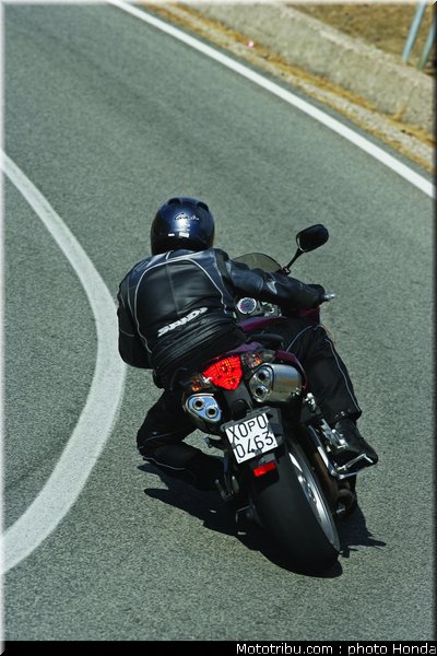 honda_800_vfr_2006_022