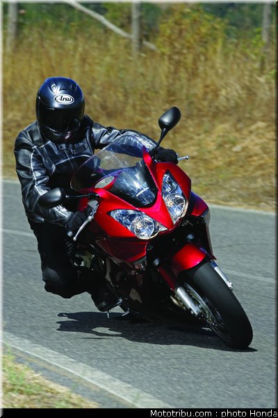 honda_800_vfr_2006_027