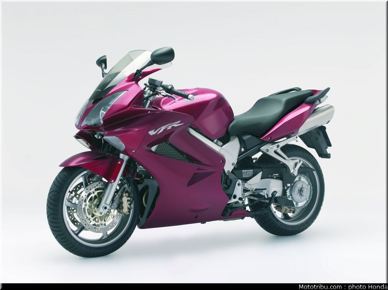honda_800_vfr_2006_046