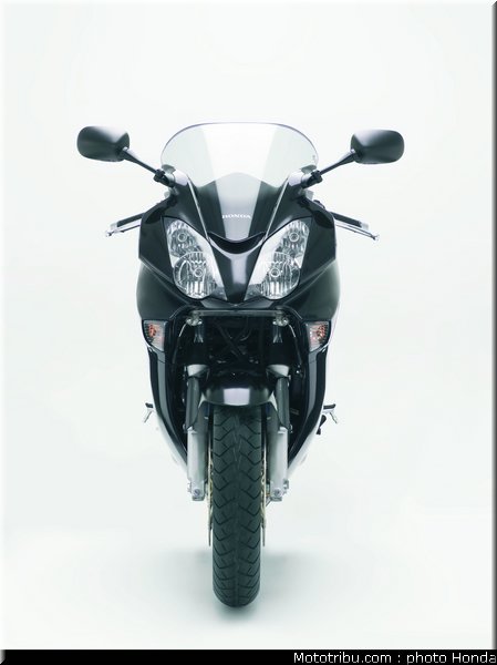 honda_800_vfr_2006_055