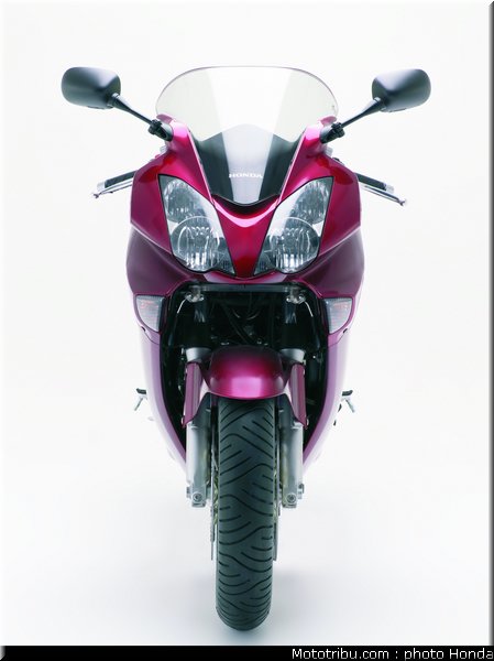honda_800_vfr_2006_056