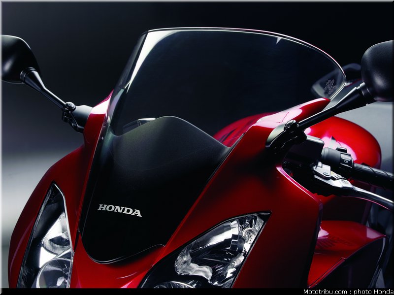honda_800_vfr_2006_061