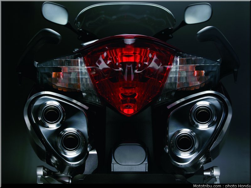 honda_800_vfr_2006_064