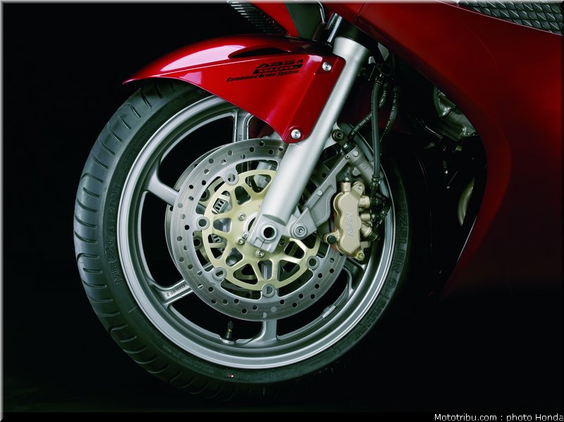 honda_800_vfr_2006_065