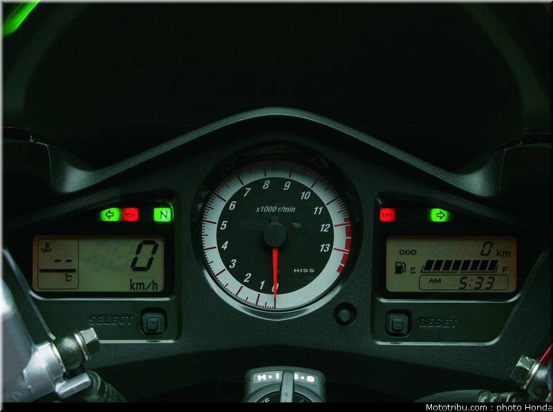 honda_800_vfr_2006_070