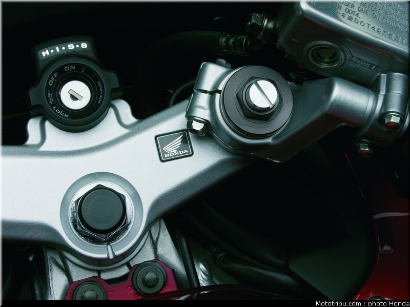 honda_800_vfr_2006_072