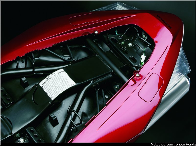 honda_800_vfr_2006_075