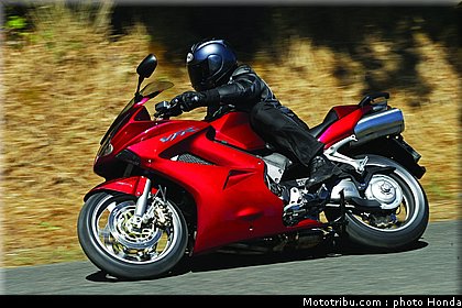 honda_800_vfr_2006_006.jpg