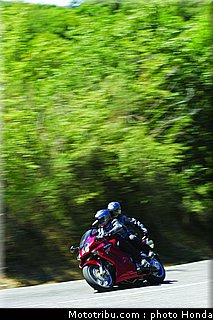 honda_800_vfr_2006_021.jpg